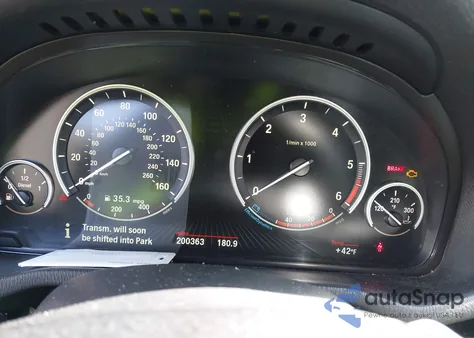 2015 BMW X3 xDrive28D z USA, uszkodzony, nr VIN 5UXWY3C56F0F83681